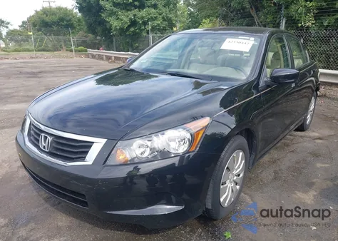 2010 Honda Accord 2.4 Lx из США, поврежденный, VIN 1HGCP2F35AA142301